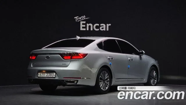 2018 Kia K7, foto 2