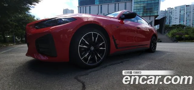 2024 BMW i4