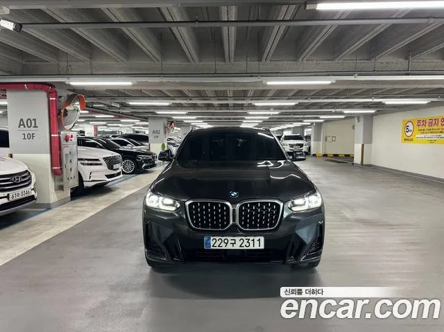 2023 BMW X4