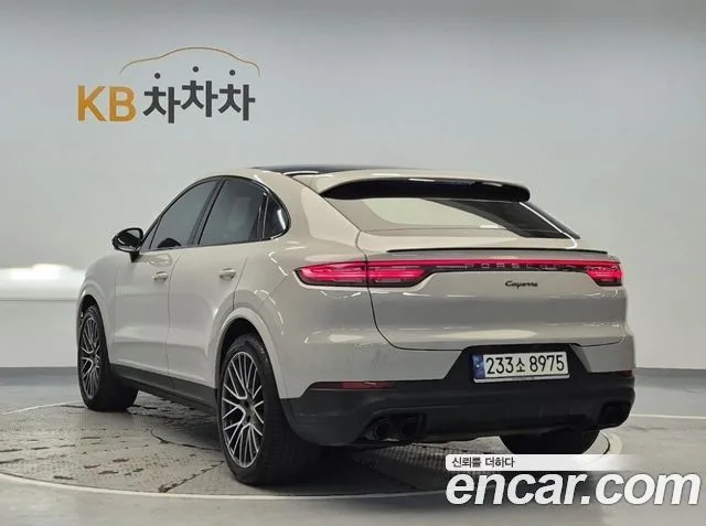 2021 Porsche Cayenne, foto 2
