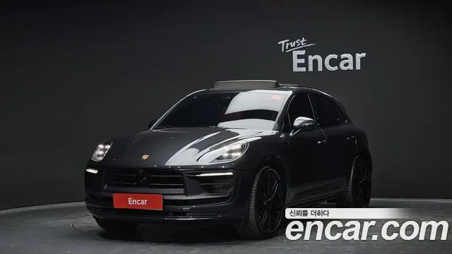 2023 Porsche Macan