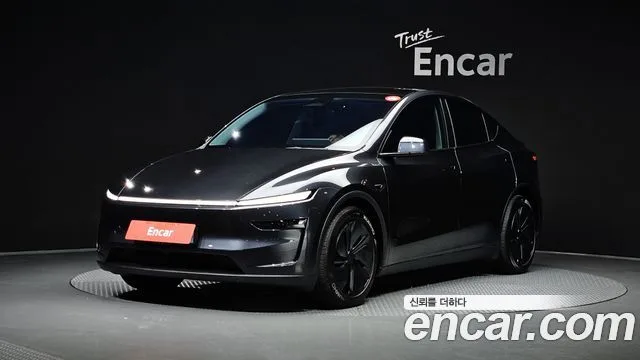 2025 Tesla Model Y