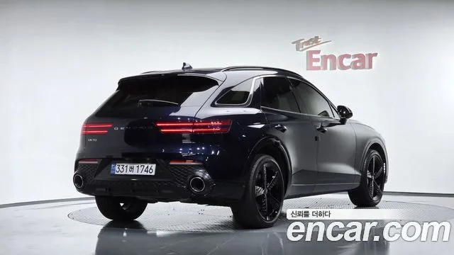 2022 Genesis GV70