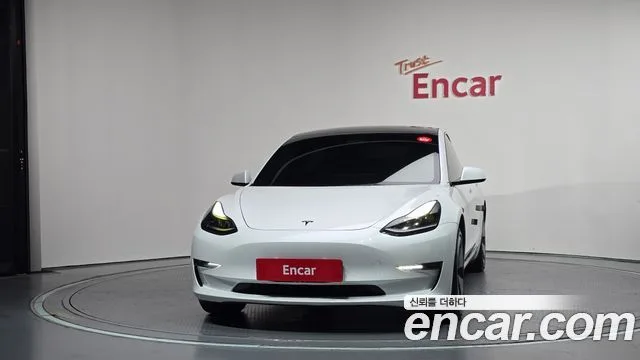2022 Tesla Model 3, foto 3
