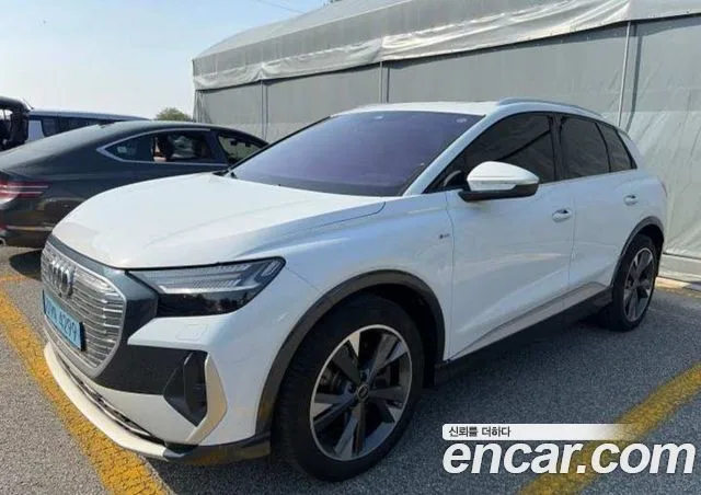 2022 Audi Q4 e-tron, foto 2