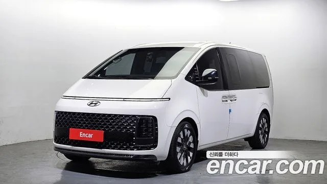 2022 Hyundai Staria