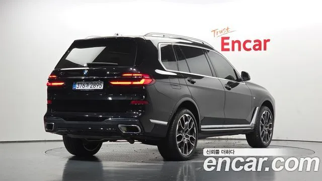 2024 BMW X7