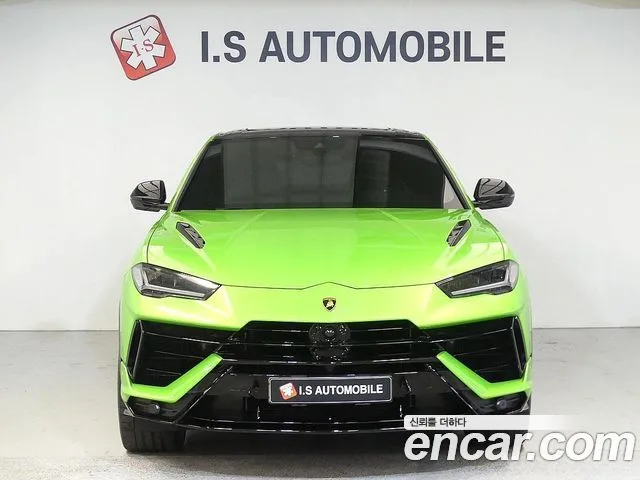 2024 Lamborghini Urus