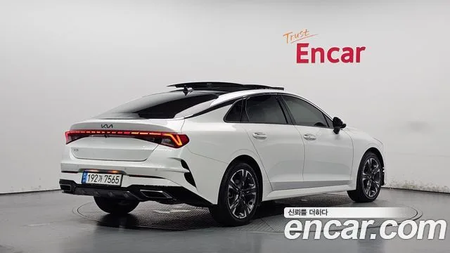 2023 Kia K5