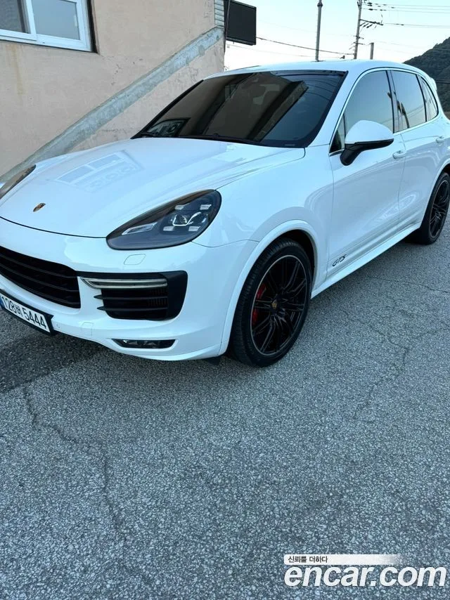 2016 Porsche Cayenne