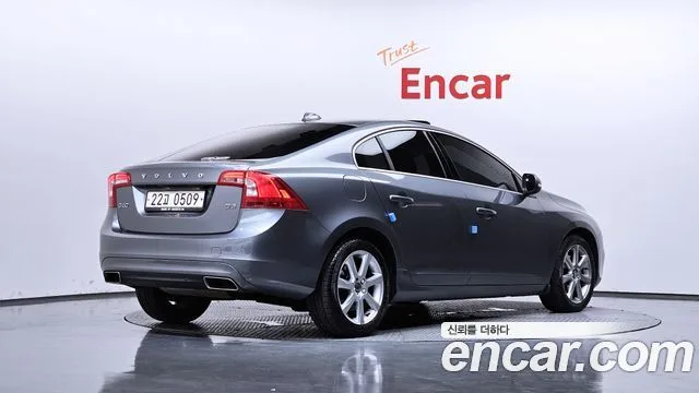 2016 Volvo S60, foto 2