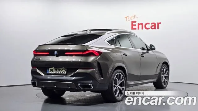 2022 BMW X6
