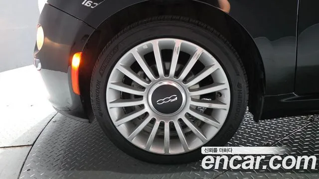 2016 Fiat 500, foto 4