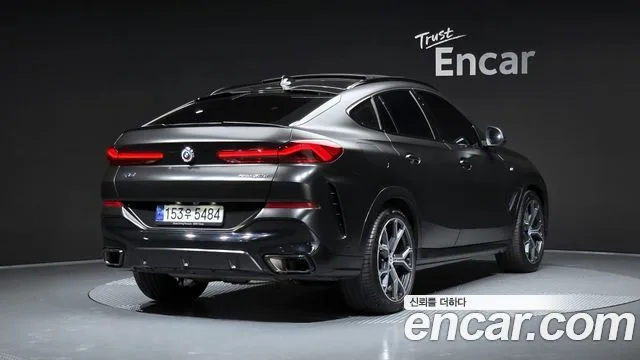 2023 BMW X6, foto 2