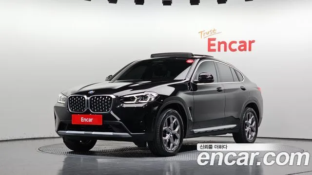 2023 BMW X4
