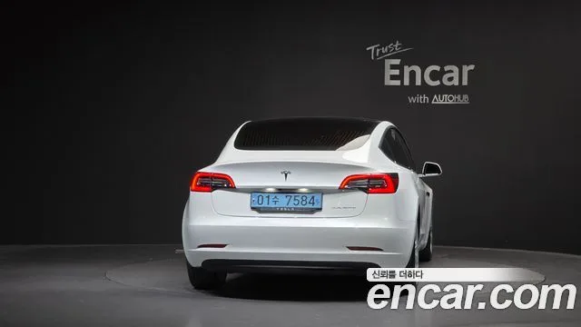 2020 Tesla Model 3, foto 3