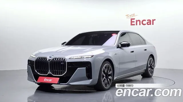 2024 BMW i7