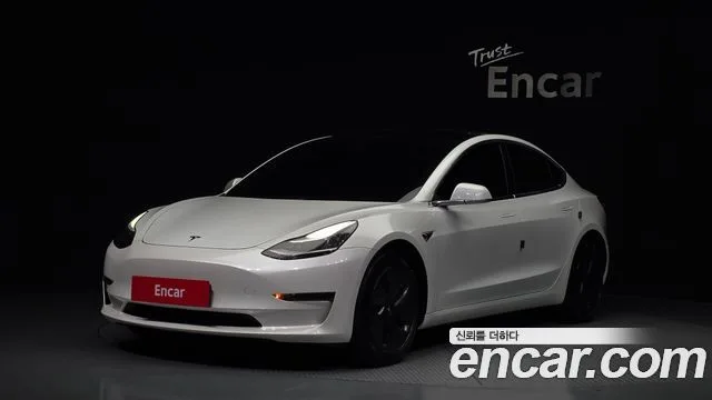 2020 Tesla Model 3