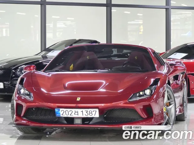 2022 Ferrari F8