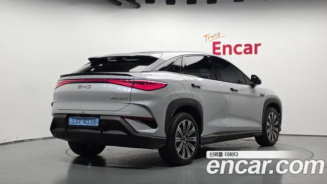 2027 BYD Sealion 7