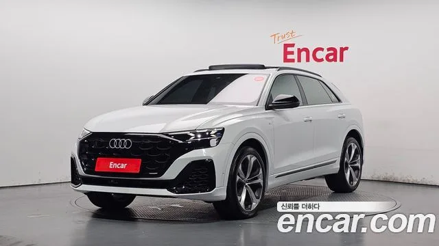 2025 Audi Q8
