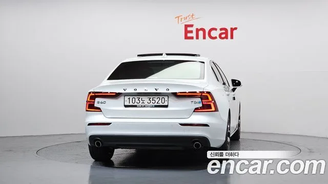 2020 Volvo S60, foto 4