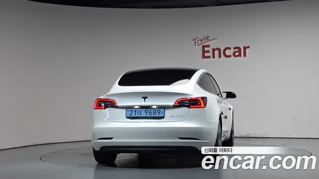 2020 Tesla Model 3, foto 3