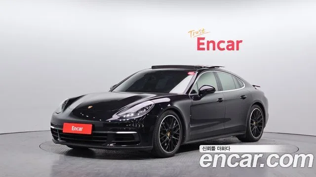2018 Porsche Panamera