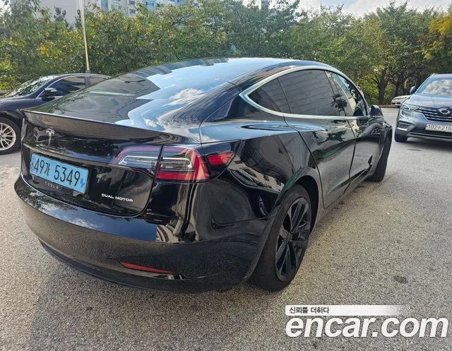 2020 Tesla Model 3, foto 2