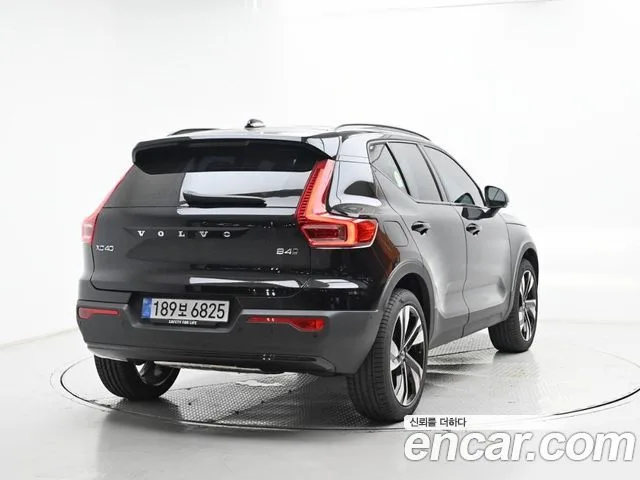 2026 Volvo XC40, foto 2