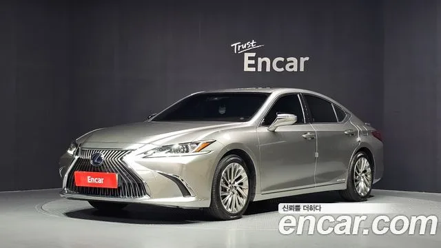 2021 Lexus ES