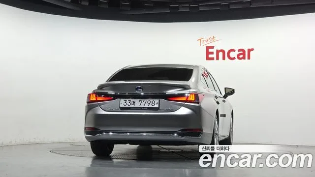 2019 Lexus ES, foto 3