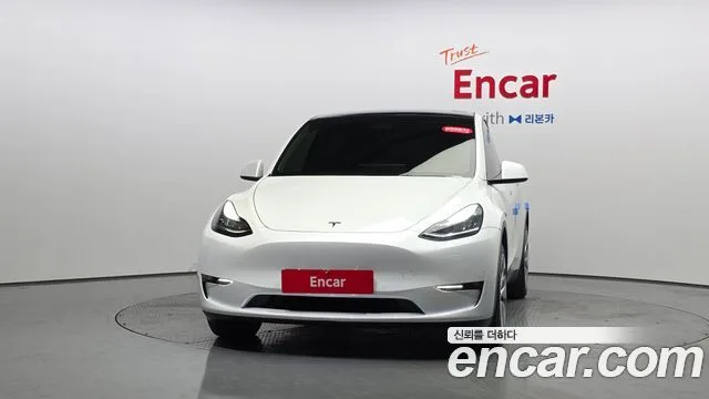2022 Tesla Model Y, foto 2