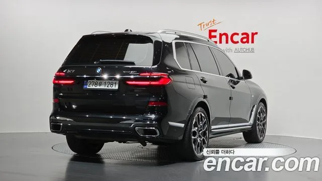 2024 BMW X7