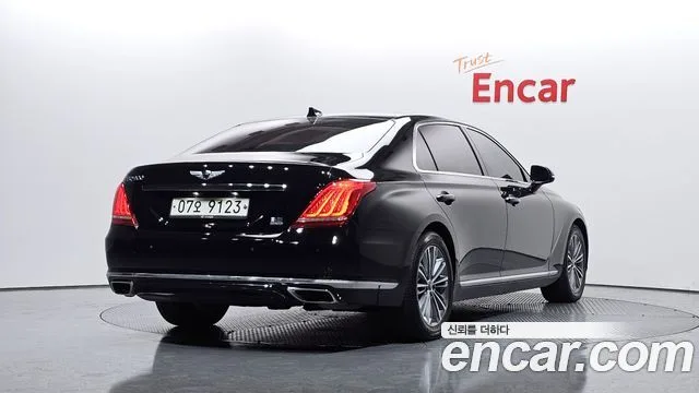 2017 Genesis EQ900, foto 2