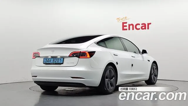 2020 Tesla Model 3