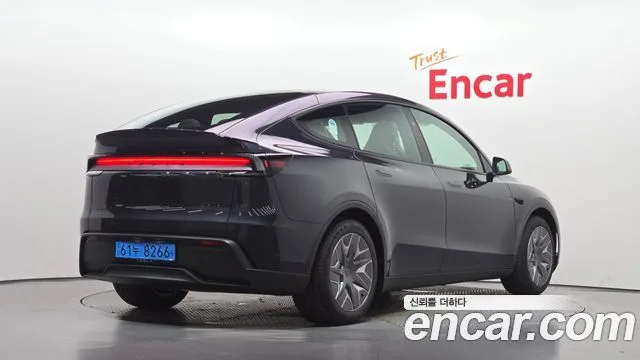 2026 Tesla Model Y