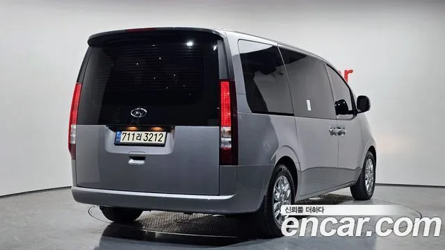 2024 Hyundai Staria