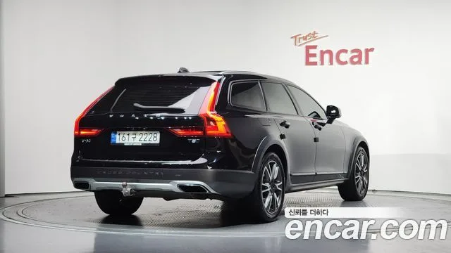 2019 Volvo V90, foto 2