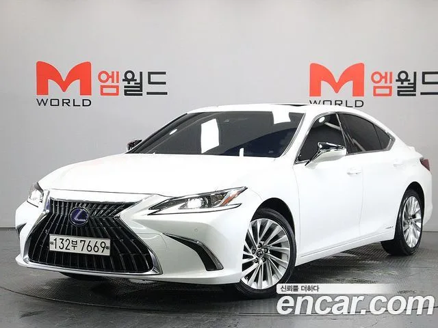 2022 Lexus ES