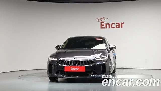 2018 Kia Stinger, foto 2