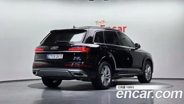 2021 Audi Q7, foto 2