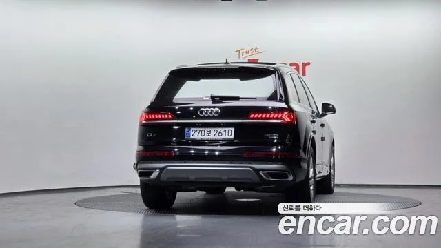 2021 Audi Q7, foto 4