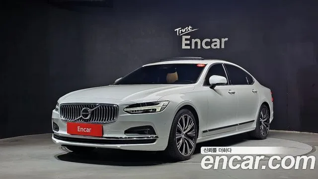 2023 Volvo S90