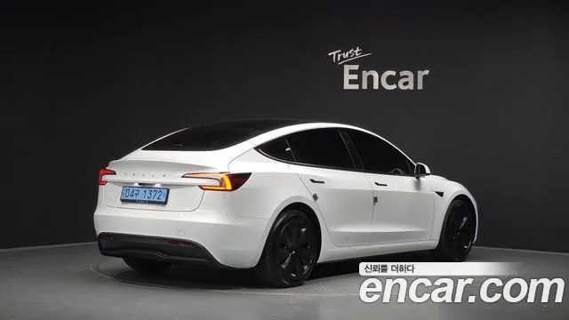 2024 Tesla Model 3, foto 2