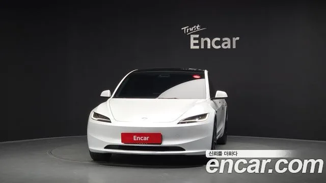2024 Tesla Model 3, foto 3