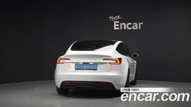 2024 Tesla Model 3, foto 4