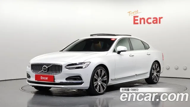 2023 Volvo S90