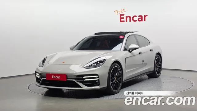2023 Porsche Panamera
