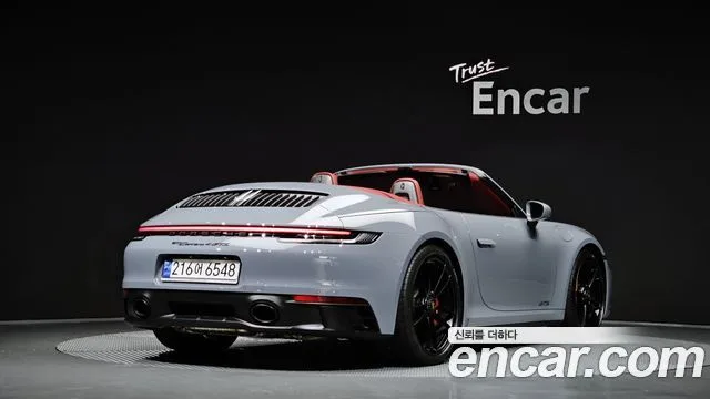 2023 Porsche 911